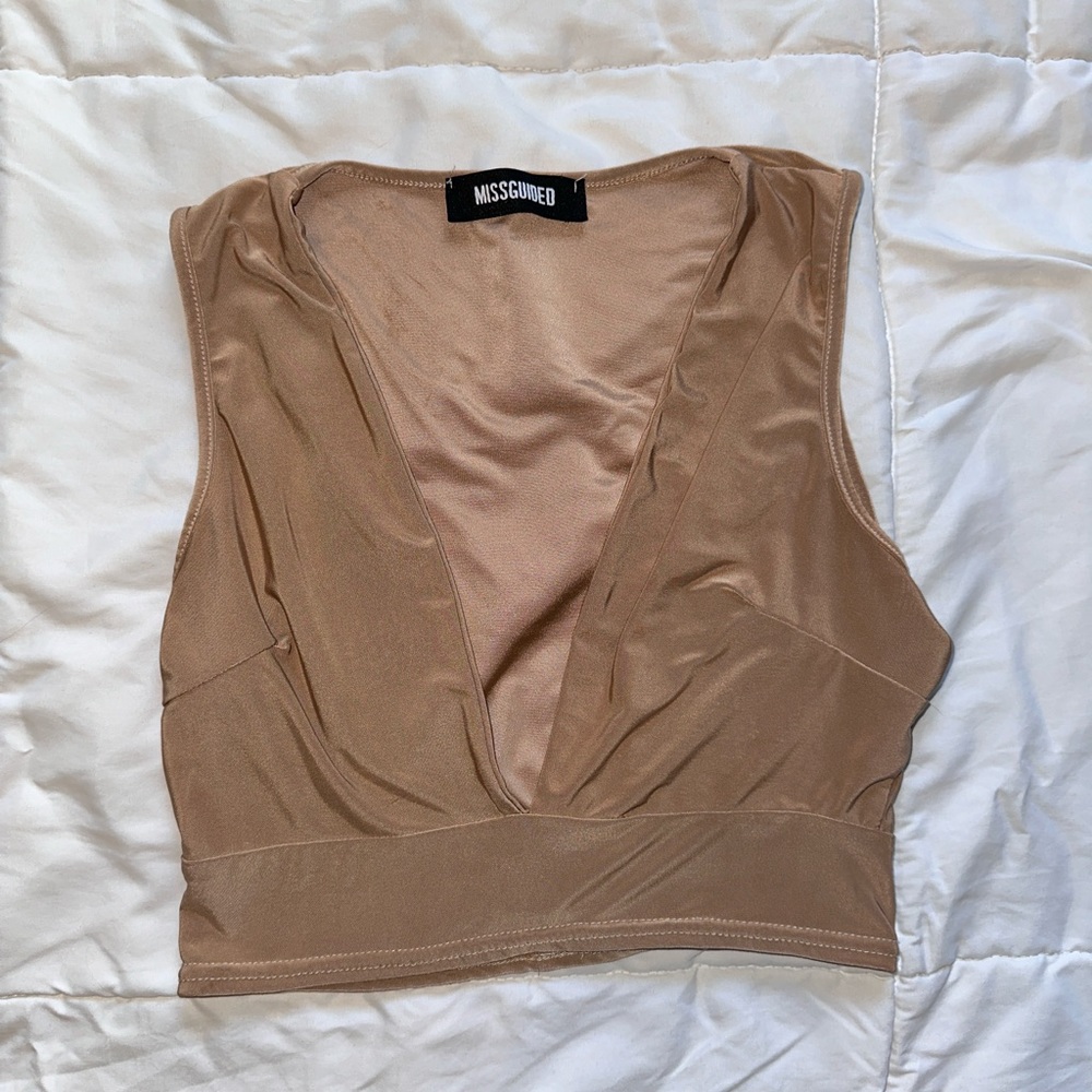 Tan Crop Plunging Tank